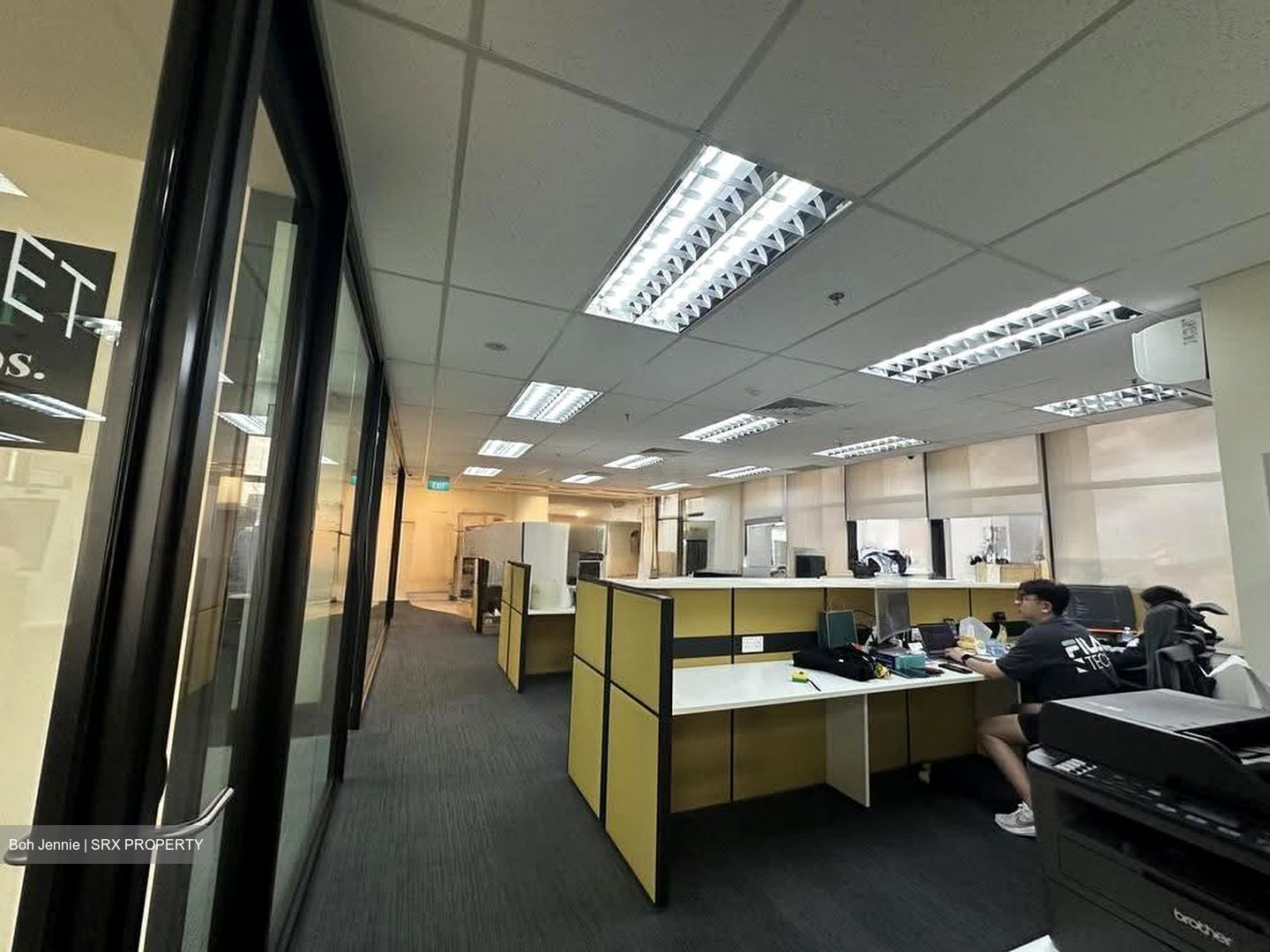 Peninsula Plaza (D6), Office #639007961